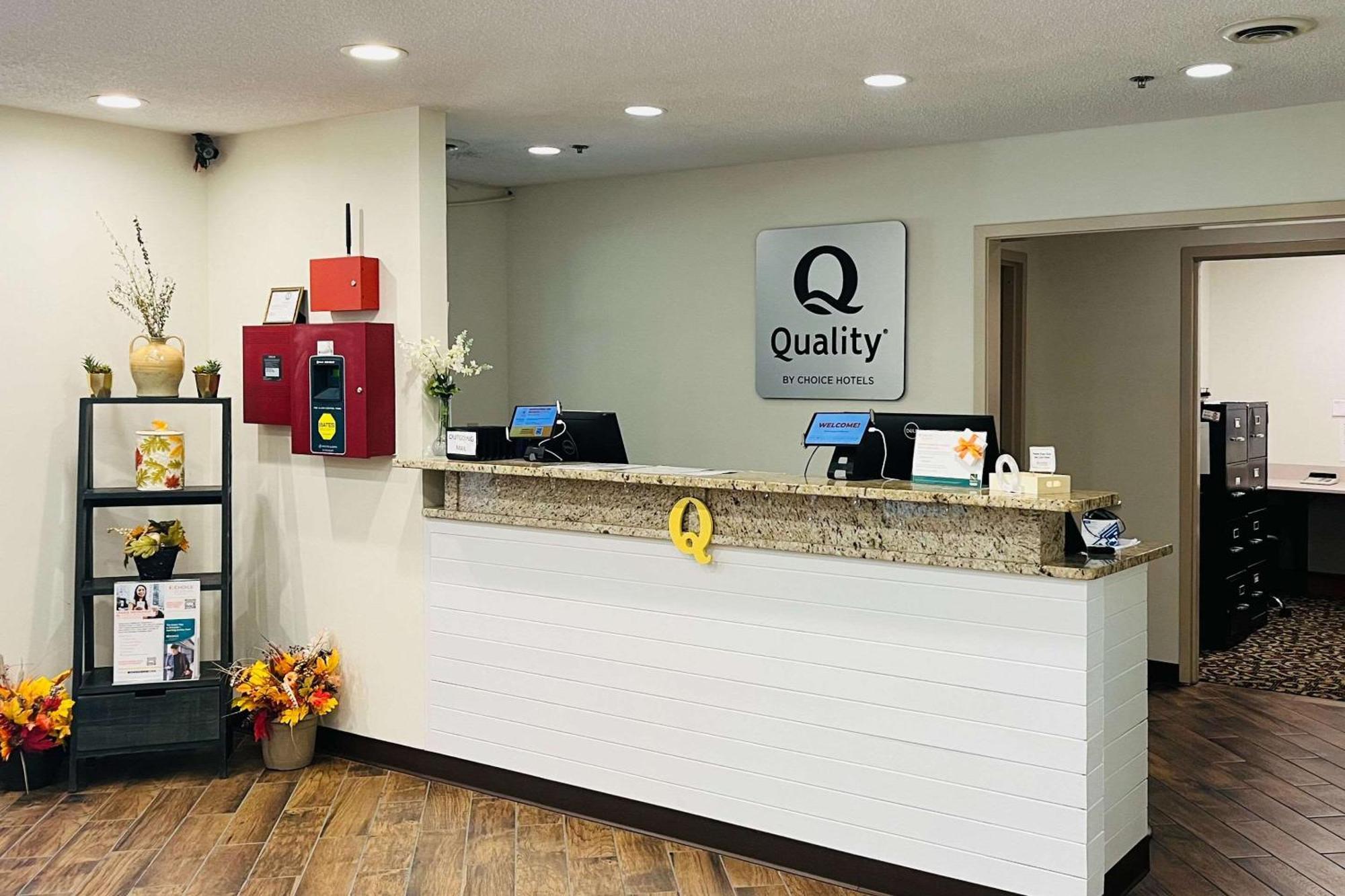 Quality Inn & Suites Prestonsburg Next To Mountain Arts Center Exterior photo